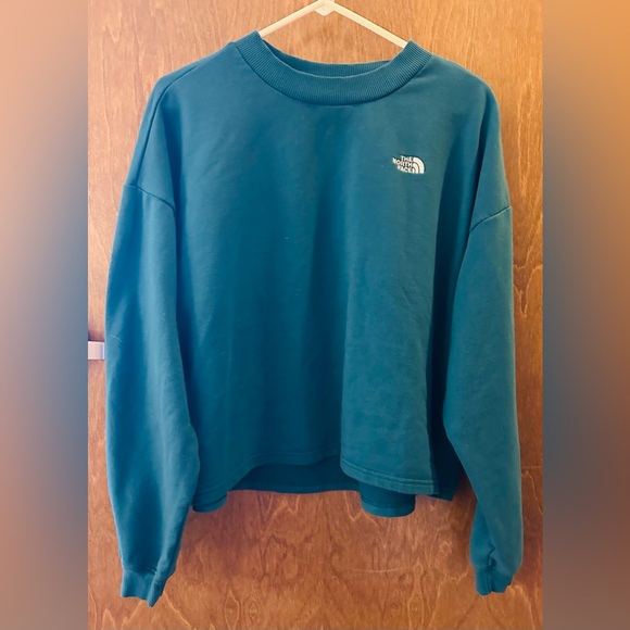 North Face Women’s Cropped Sweatshirt - Picture 1 of 6